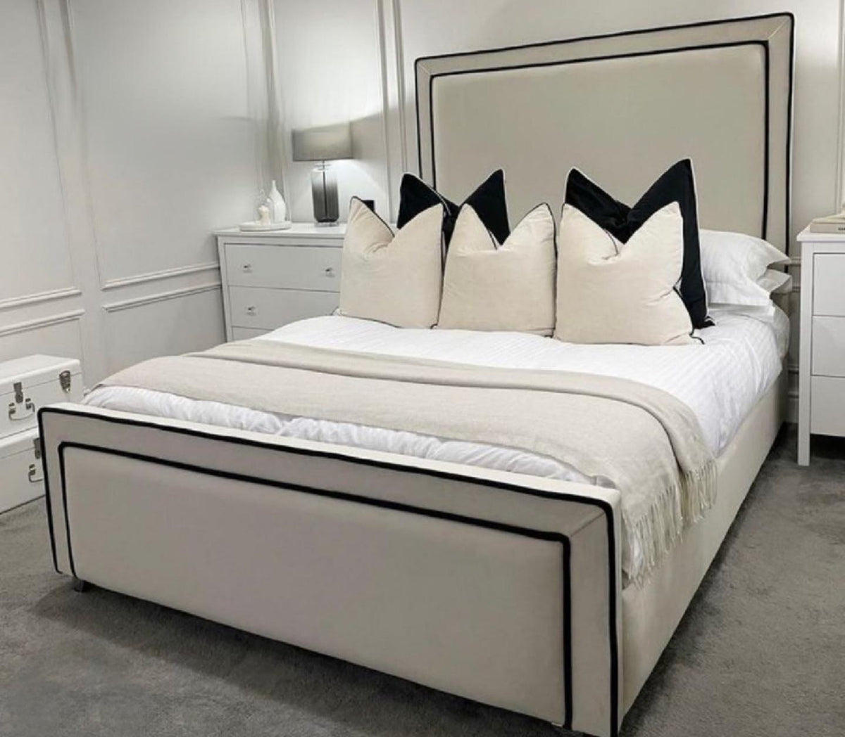 Henley Contrast Piping Velvet Upholstered  Bed