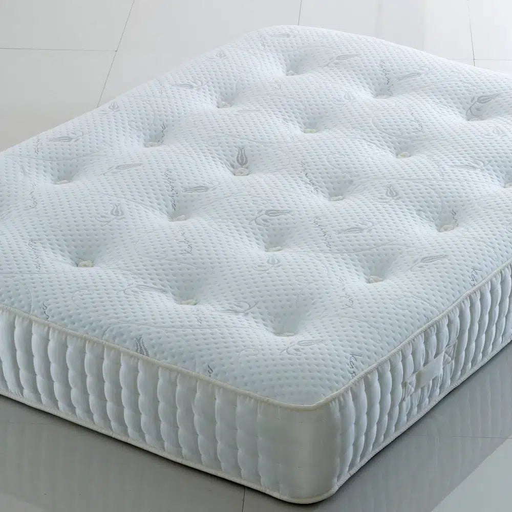 Cashmere Luxury Mattress – main view